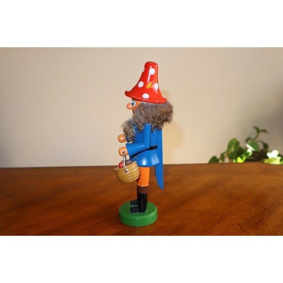 10.75" VEB Hodrewa Rothenthal German Democratic Republic Nutcracker Mushroom Man - Picture 5 of 13